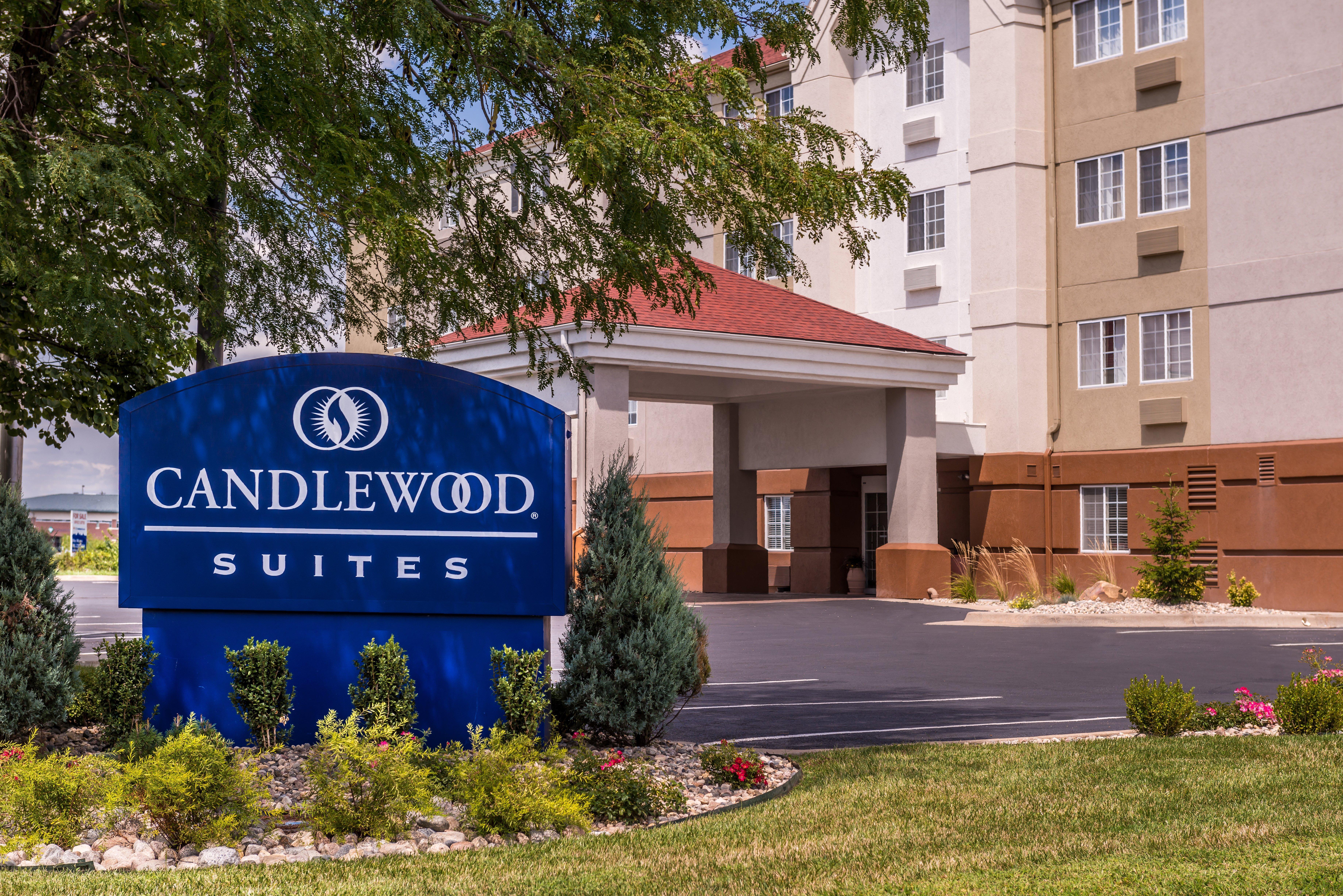 Candlewood Suites - Topeka West By Ihg Exterior foto