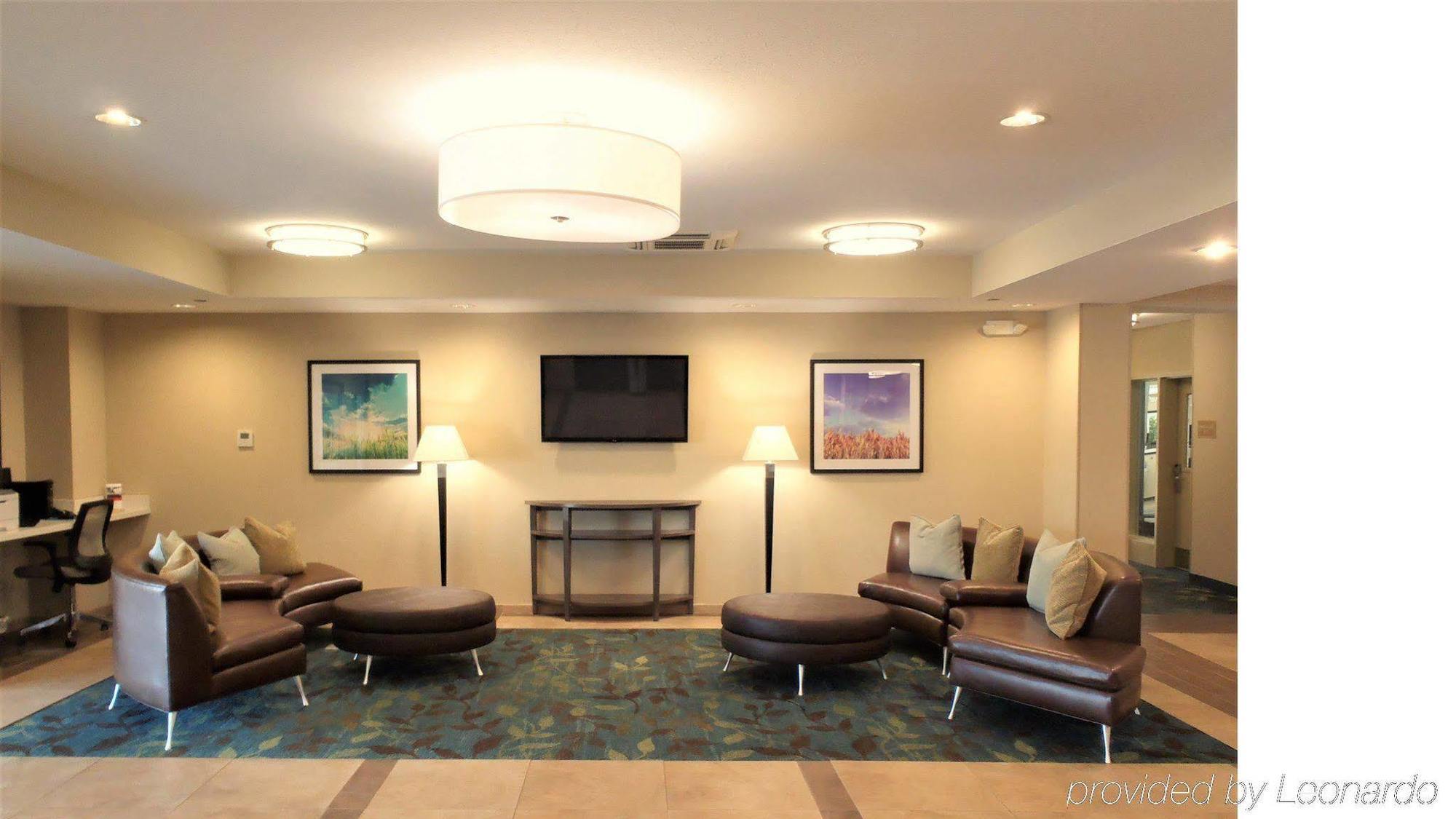 Candlewood Suites - Topeka West By Ihg Exterior foto